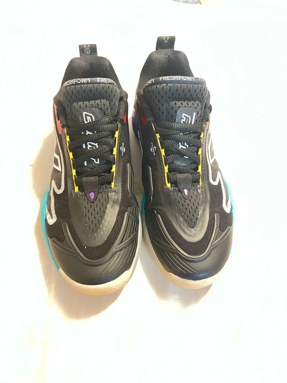 New Balance women Black Mesh Sneakers with Blue Gradient Sole Size 8